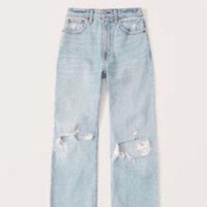 A&F 90s Ultra High Rise Relaxed Jeans - Light Ripped Wash - size 30 Regular